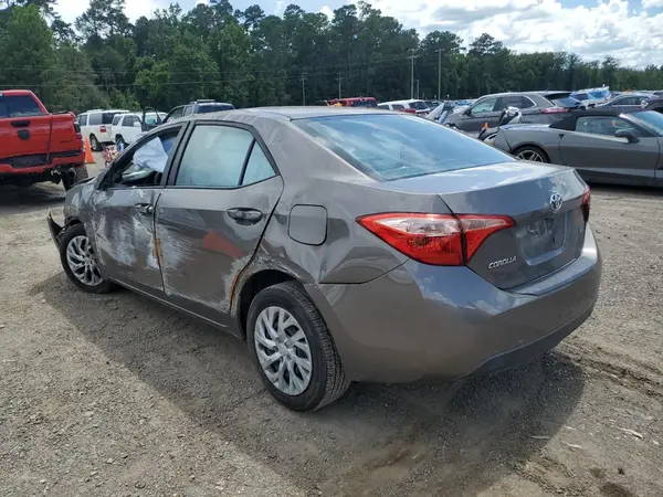 5YFBURHE6JP740788 2018 TOYOTA COROLLA - Image 2