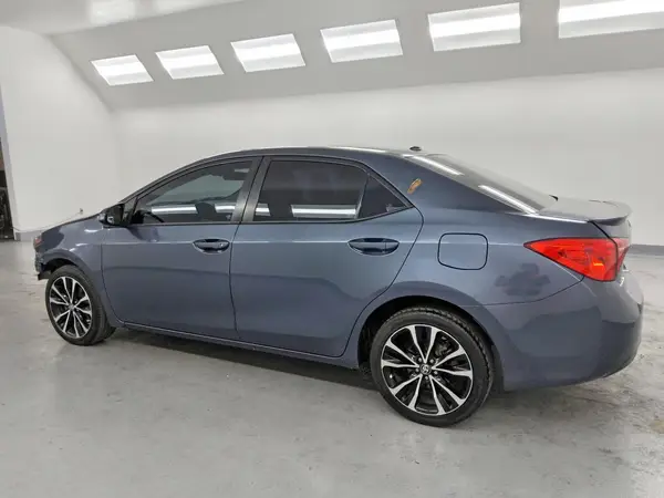 5YFBURHE6JP741746 2018 TOYOTA COROLLA - Image 2
