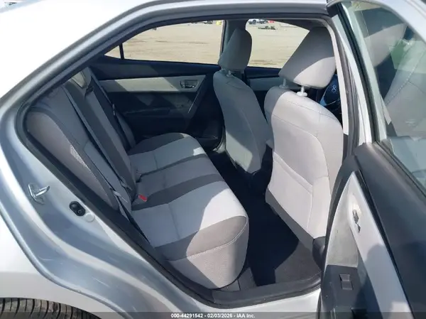 5YFBURHE6JP745229 2018 TOYOTA COROLLA - Image 8