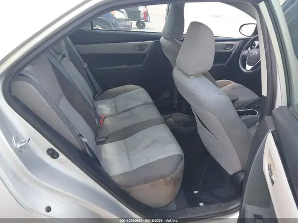 5YFBURHE6JP746865 2018 TOYOTA COROLLA - Image 8