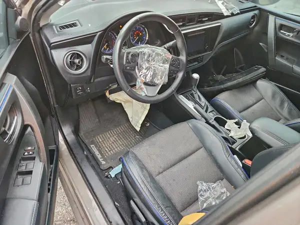 5YFBURHE6JP747224 2018 TOYOTA COROLLA - Image 8