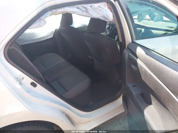 5YFBURHE6JP748437 2018 TOYOTA COROLLA - Image 8