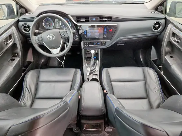 5YFBURHE6JP750690 2018 TOYOTA COROLLA - Image 8