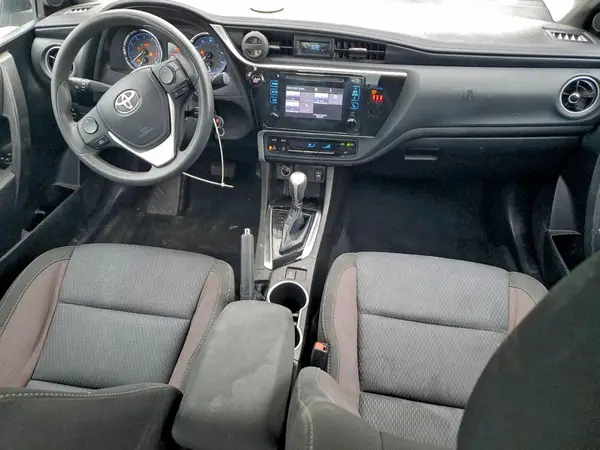 5YFBURHE6JP751189 2018 TOYOTA COROLLA - Image 8