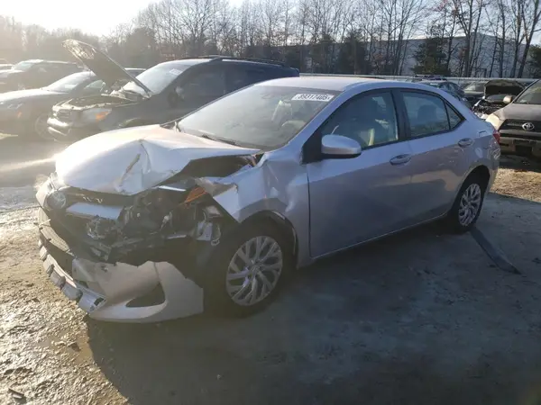 5YFBURHE6JP752083 2018 TOYOTA COROLLA - Image 1
