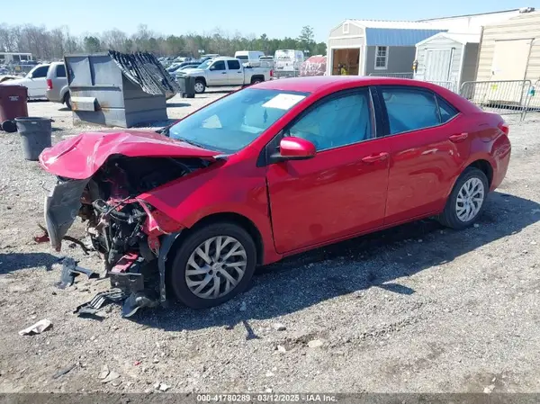 5YFBURHE6JP752200 2018 TOYOTA COROLLA - Image 2