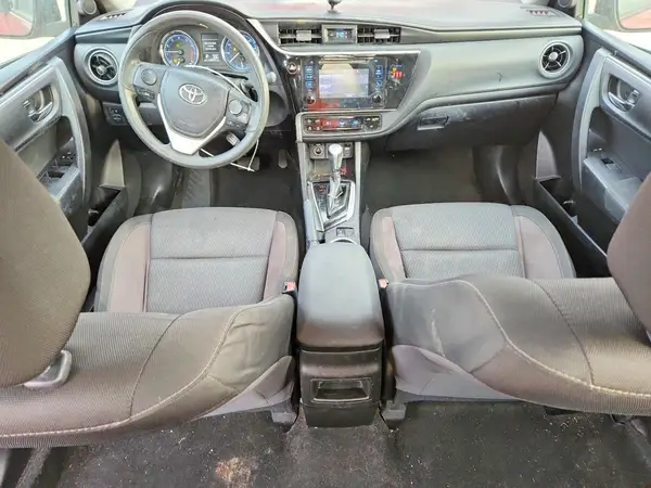 5YFBURHE6JP752536 2018 TOYOTA COROLLA - Image 8