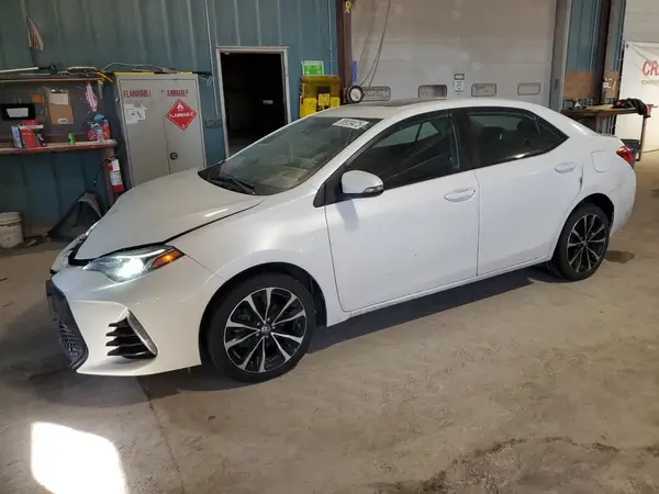 5YFBURHE6JP754898 2018 TOYOTA COROLLA - Image 1