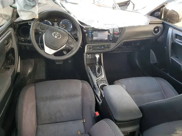 5YFBURHE6JP755212 2018 TOYOTA COROLLA - Image 8
