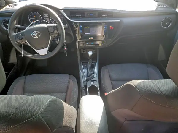 5YFBURHE6JP756845 2018 TOYOTA COROLLA - Image 8