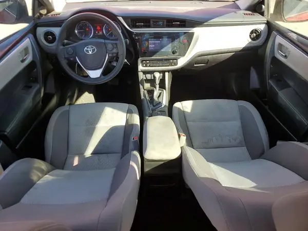 5YFBURHE6JP757882 2018 TOYOTA COROLLA - Image 8