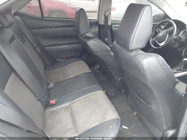 5YFBURHE6JP758336 2018 TOYOTA COROLLA - Image 8