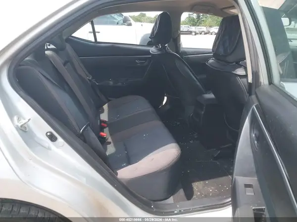 5YFBURHE6JP758711 2018 TOYOTA COROLLA - Image 8