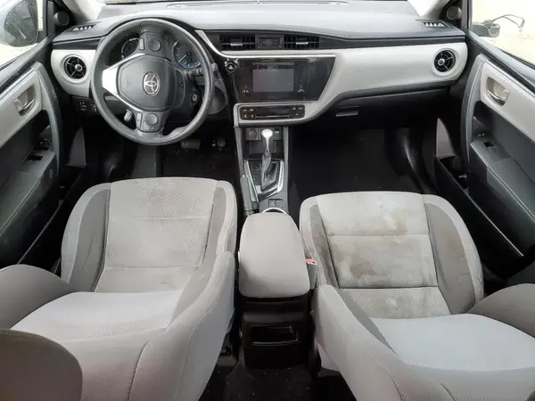 5YFBURHE6JP759373 2018 TOYOTA COROLLA - Image 8