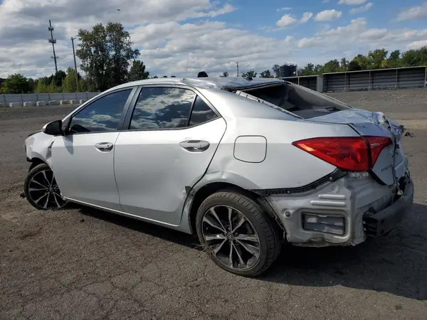 5YFBURHE6JP760409 2018 TOYOTA COROLLA - Image 2