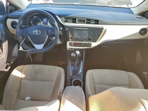 5YFBURHE6JP761026 2018 TOYOTA COROLLA - Image 8