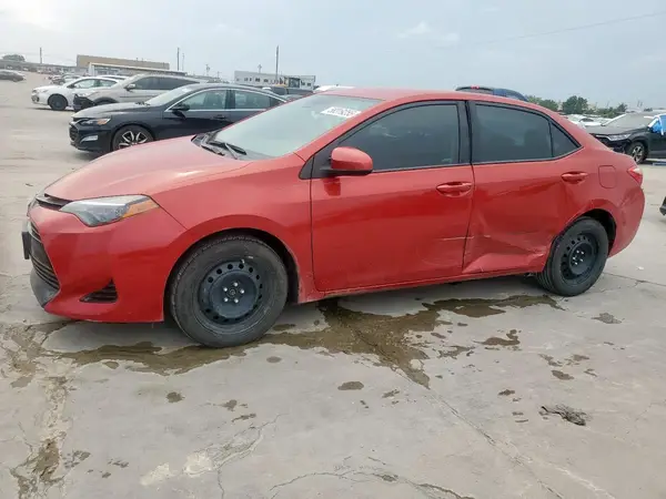 5YFBURHE6JP761057 2018 TOYOTA COROLLA - Image 1