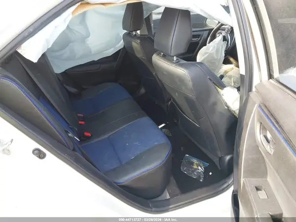 5YFBURHE6JP762418 2018 TOYOTA COROLLA - Image 8