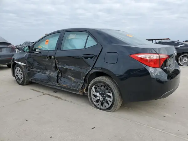 5YFBURHE6JP763388 2018 TOYOTA COROLLA - Image 2