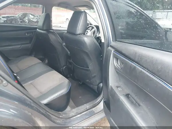 5YFBURHE6JP764413 2018 TOYOTA COROLLA - Image 8