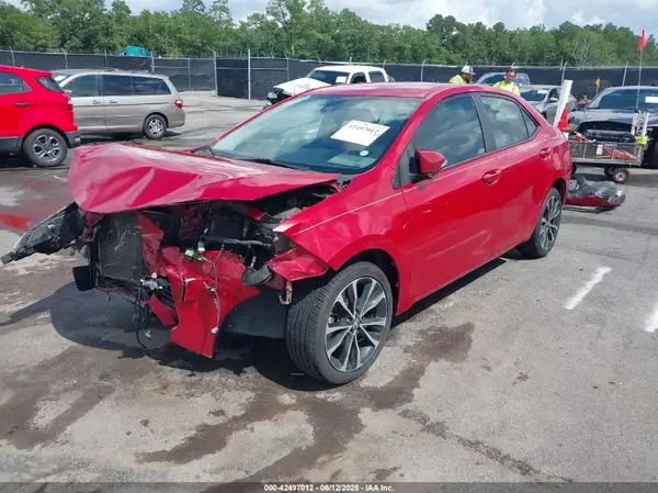 5YFBURHE6JP768722 2018 TOYOTA COROLLA - Image 2
