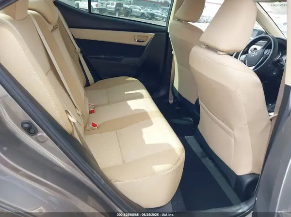 5YFBURHE6JP774827 2018 TOYOTA COROLLA - Image 8