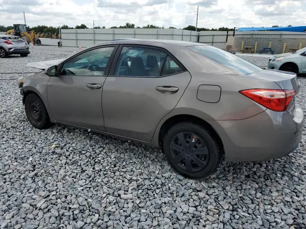 5YFBURHE6JP775816 2018 TOYOTA COROLLA - Image 2