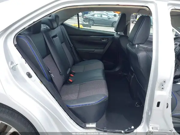 5YFBURHE6JP776433 2018 TOYOTA COROLLA - Image 8