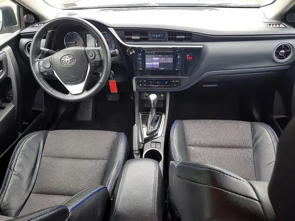 5YFBURHE6JP779333 2018 TOYOTA COROLLA - Image 8