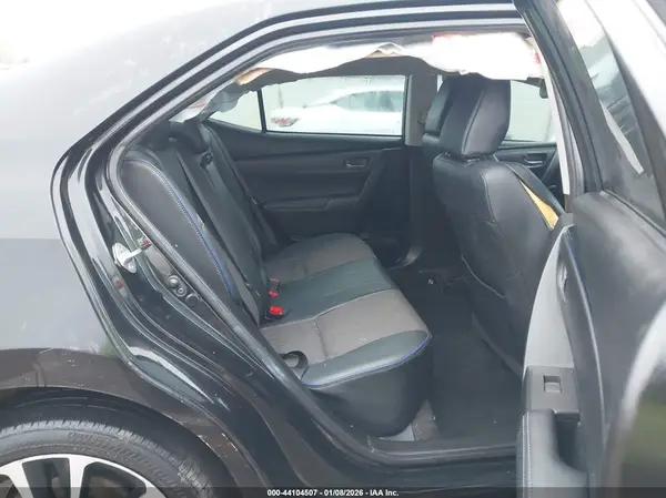 5YFBURHE6JP780725 2018 TOYOTA COROLLA - Image 8