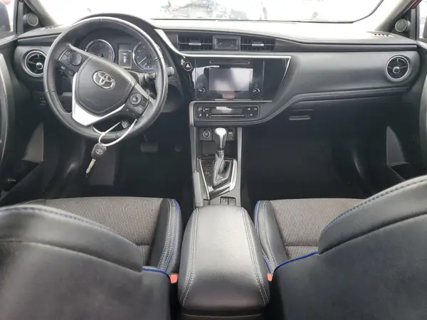 5YFBURHE6JP781700 2018 TOYOTA COROLLA - Image 8
