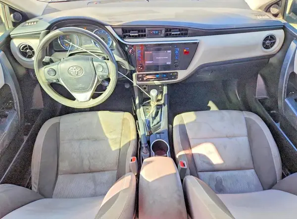 5YFBURHE6JP783821 2018 TOYOTA COROLLA - Image 8