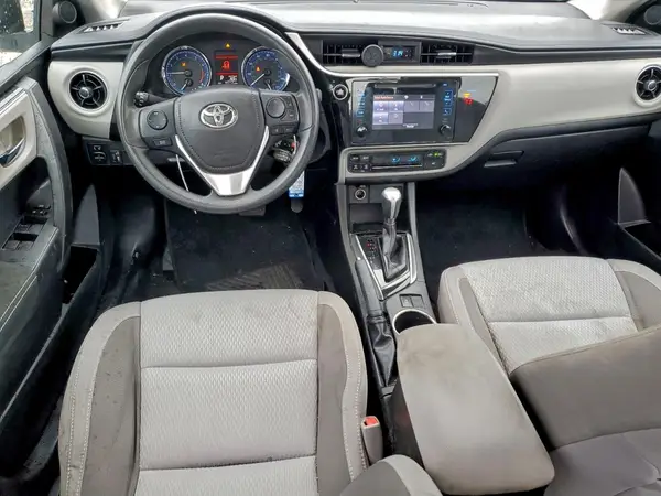 5YFBURHE6JP787870 2018 TOYOTA COROLLA - Image 8