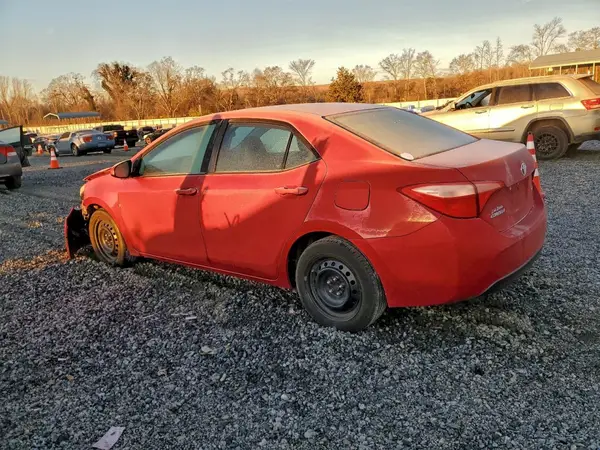 5YFBURHE6JP790509 2018 TOYOTA COROLLA - Image 2
