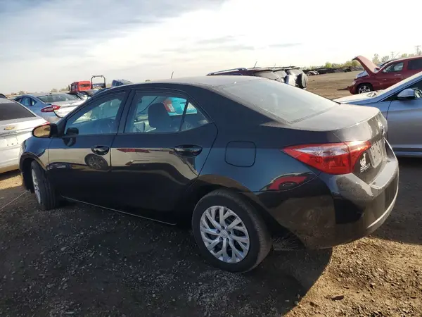 5YFBURHE6JP793216 2018 TOYOTA COROLLA - Image 2