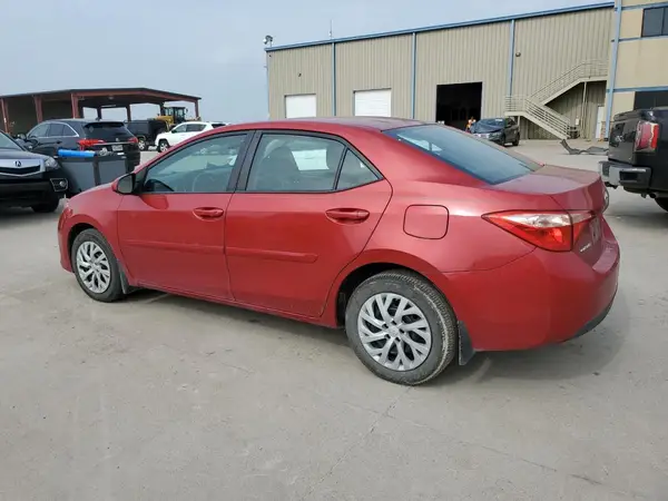 5YFBURHE6JP794558 2018 TOYOTA COROLLA - Image 2