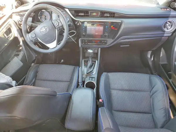 5YFBURHE6JP796570 2018 TOYOTA COROLLA - Image 8