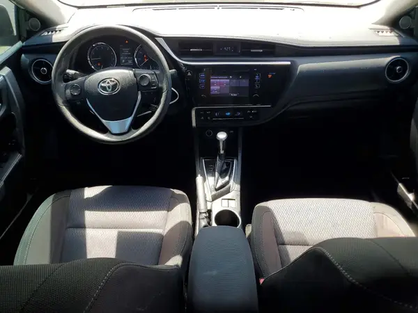 5YFBURHE6JP797959 2018 TOYOTA COROLLA - Image 8