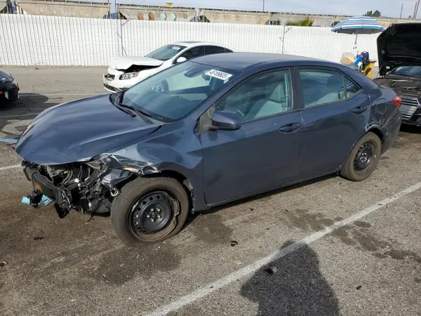 5YFBURHE6JP799906 2018 TOYOTA COROLLA - Image 1