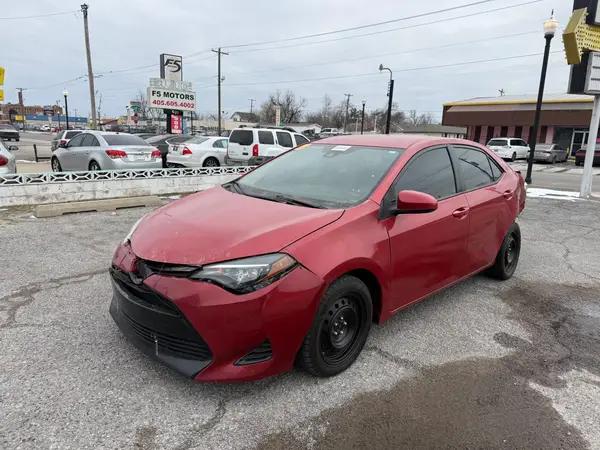 5YFBURHE6JP800049 2018 TOYOTA COROLLA - Image 2