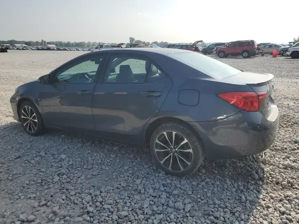 5YFBURHE6JP801847 2018 TOYOTA COROLLA - Image 2