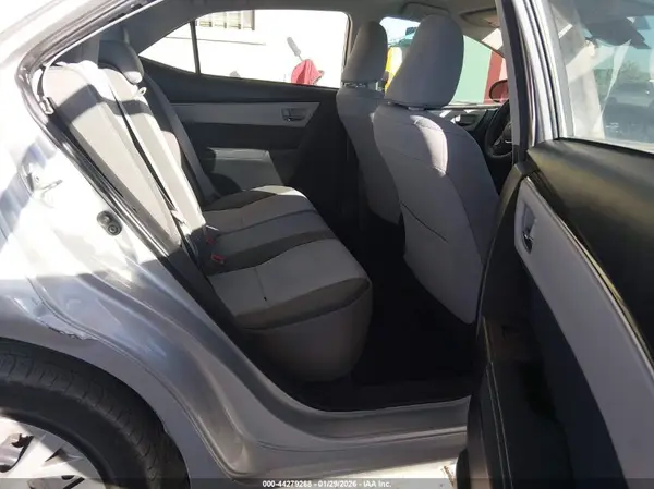 5YFBURHE6JP802142 2018 TOYOTA COROLLA - Image 8