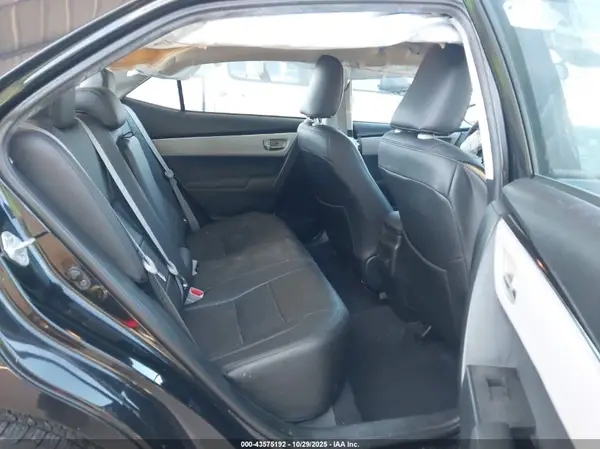 5YFBURHE6JP802304 2018 TOYOTA COROLLA - Image 8
