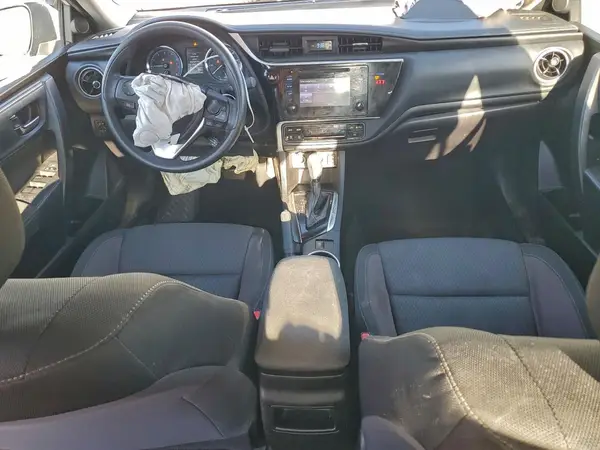 5YFBURHE6JP803405 2018 TOYOTA COROLLA - Image 8