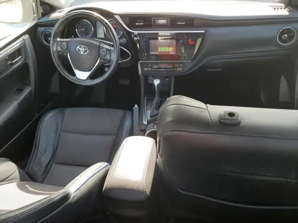 5YFBURHE6JP803985 2018 TOYOTA COROLLA - Image 8