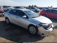 5YFBURHE6JP807261 2018 TOYOTA COROLLA