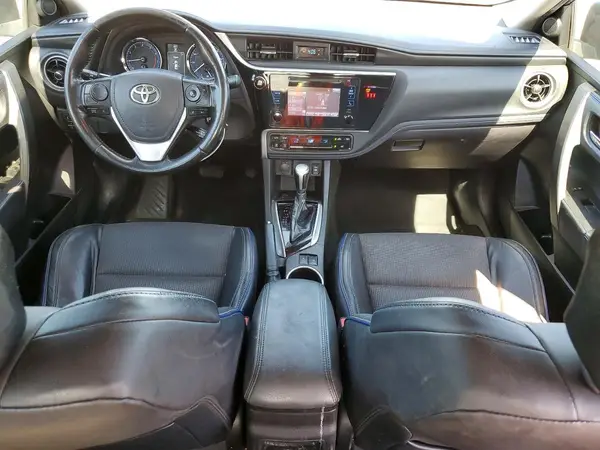 5YFBURHE6JP807681 2018 TOYOTA COROLLA - Image 8