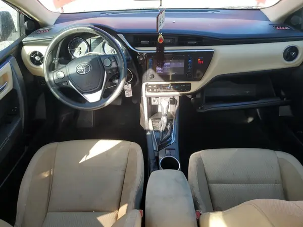 5YFBURHE6JP807972 2018 TOYOTA COROLLA - Image 8