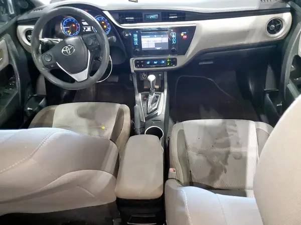 5YFBURHE6JP808670 2018 TOYOTA COROLLA - Image 8