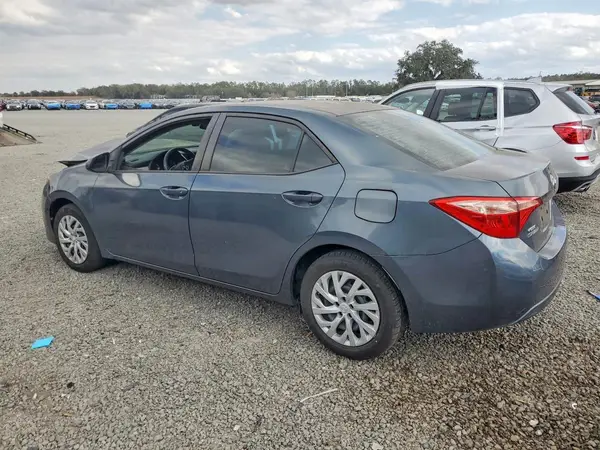 5YFBURHE6JP810029 2018 TOYOTA COROLLA - Image 2
